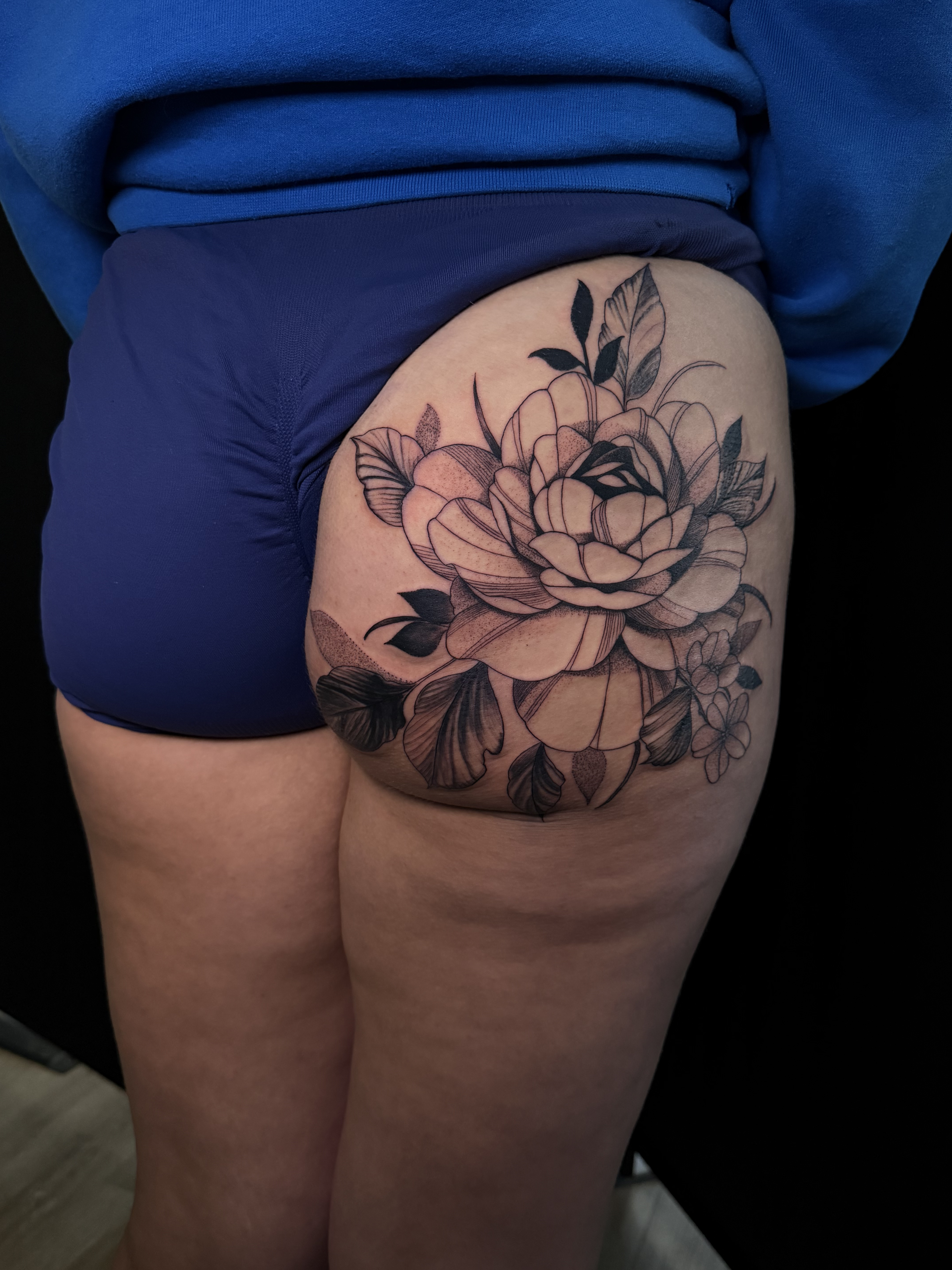Peony floral hip piece